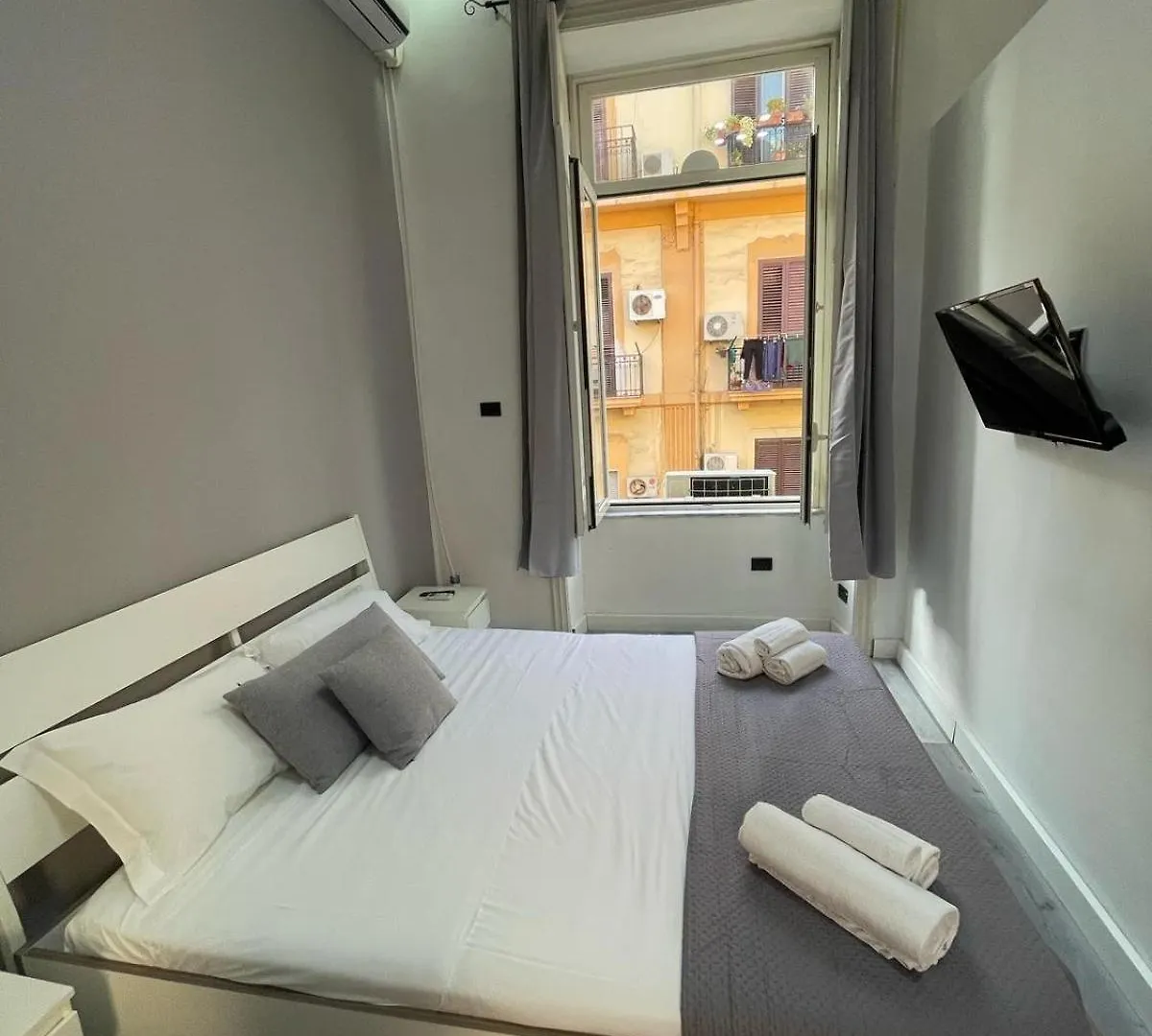 Bed & Breakfast Bed and Breakfast Adda passa a nuttat Napoli
