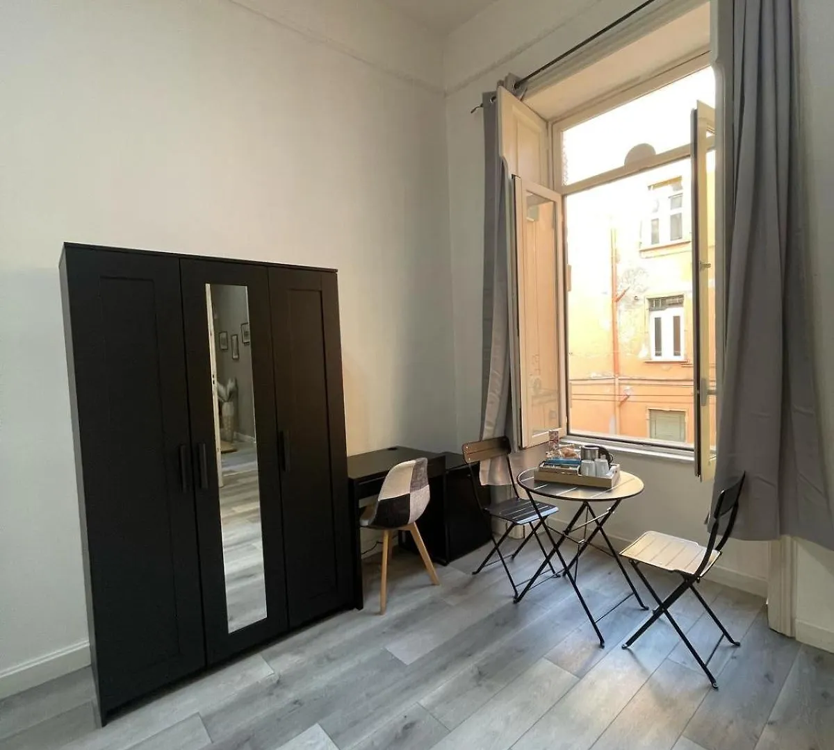 Bed and Breakfast Adda passa a nuttat Napoli Italia